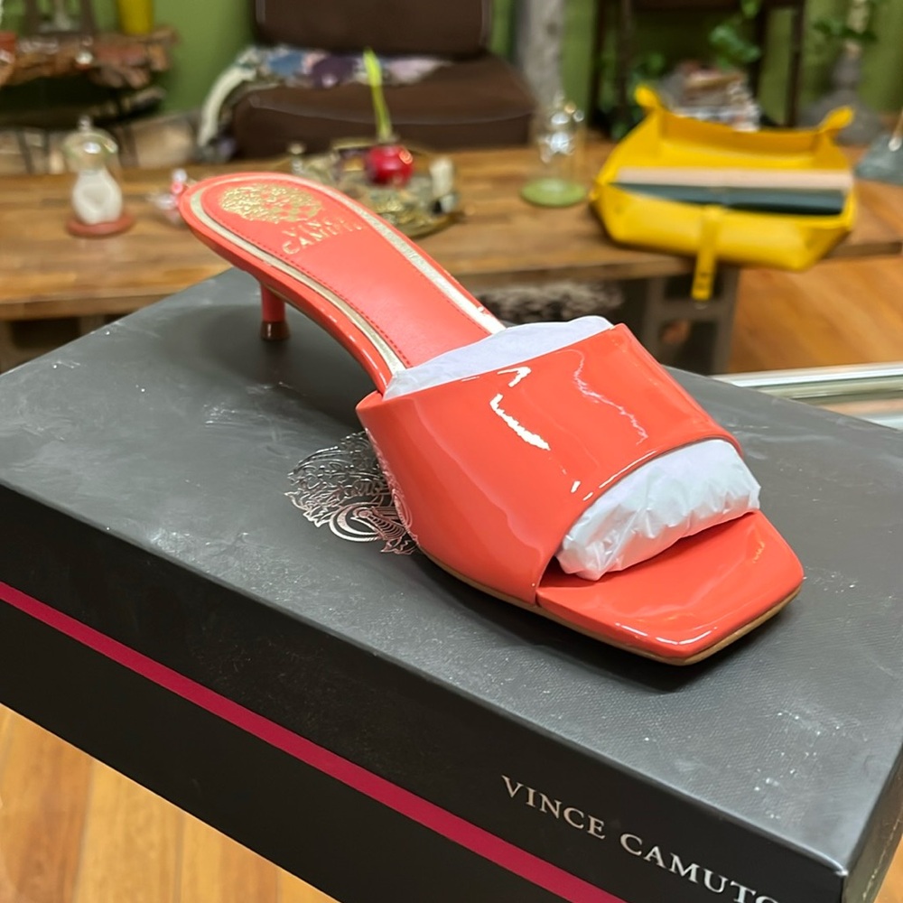 Vince Camuto Kitten Heels